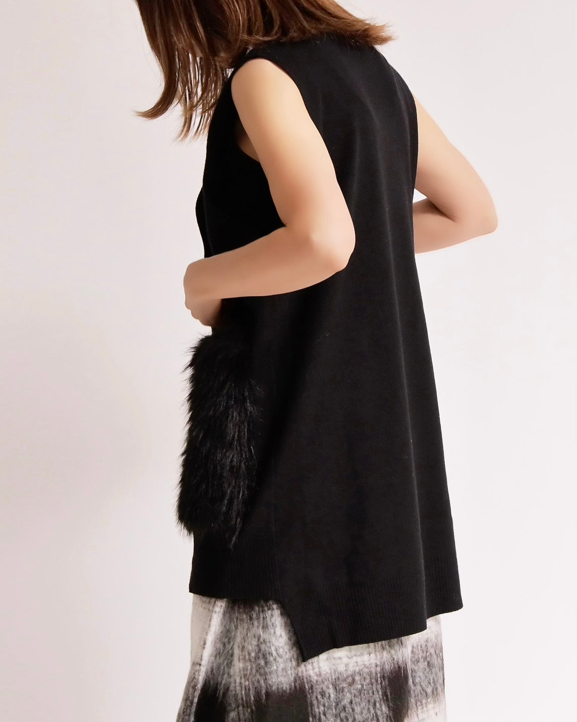 ファーポケットニットベスト