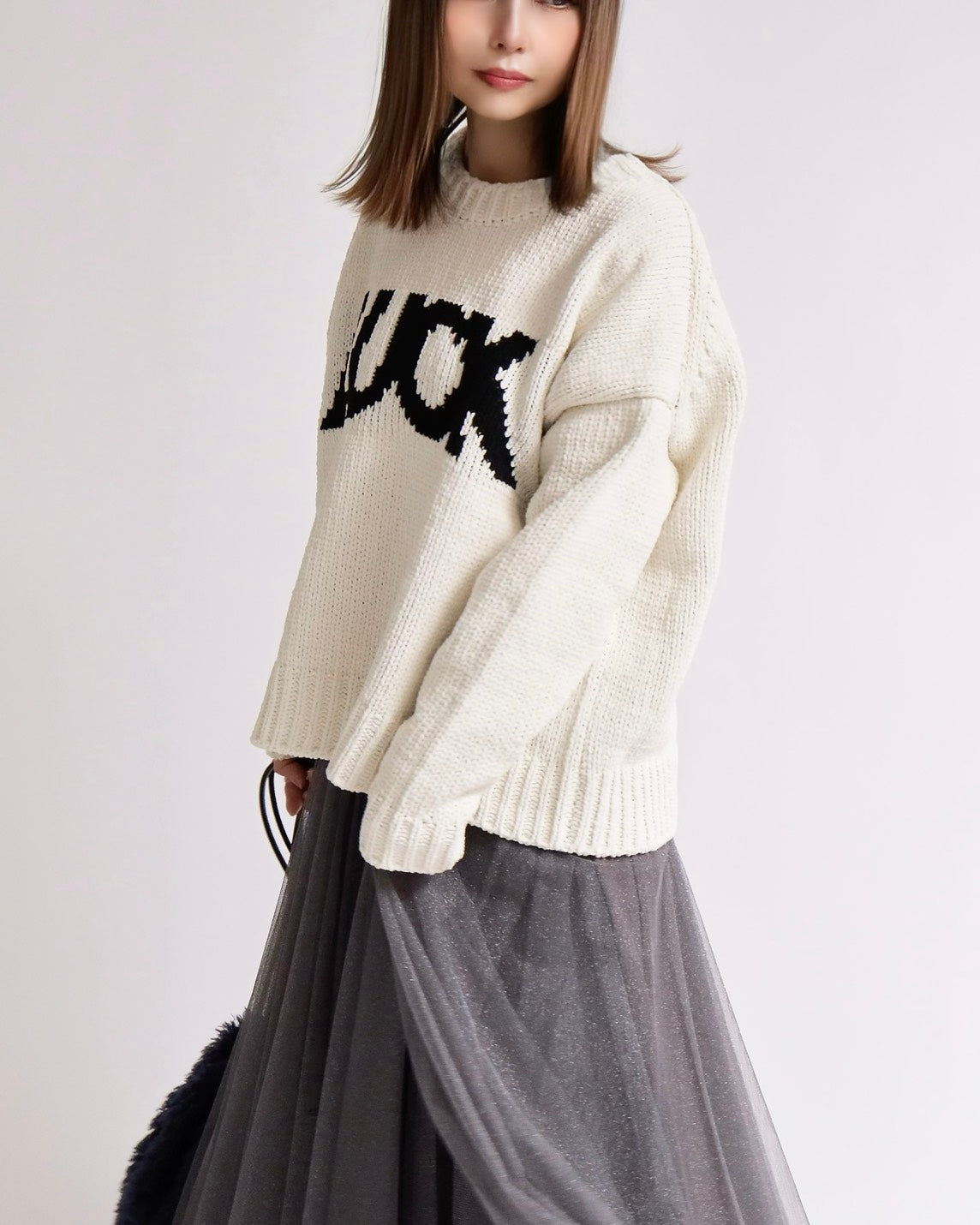 ロゴジャガード クルーネックニット
