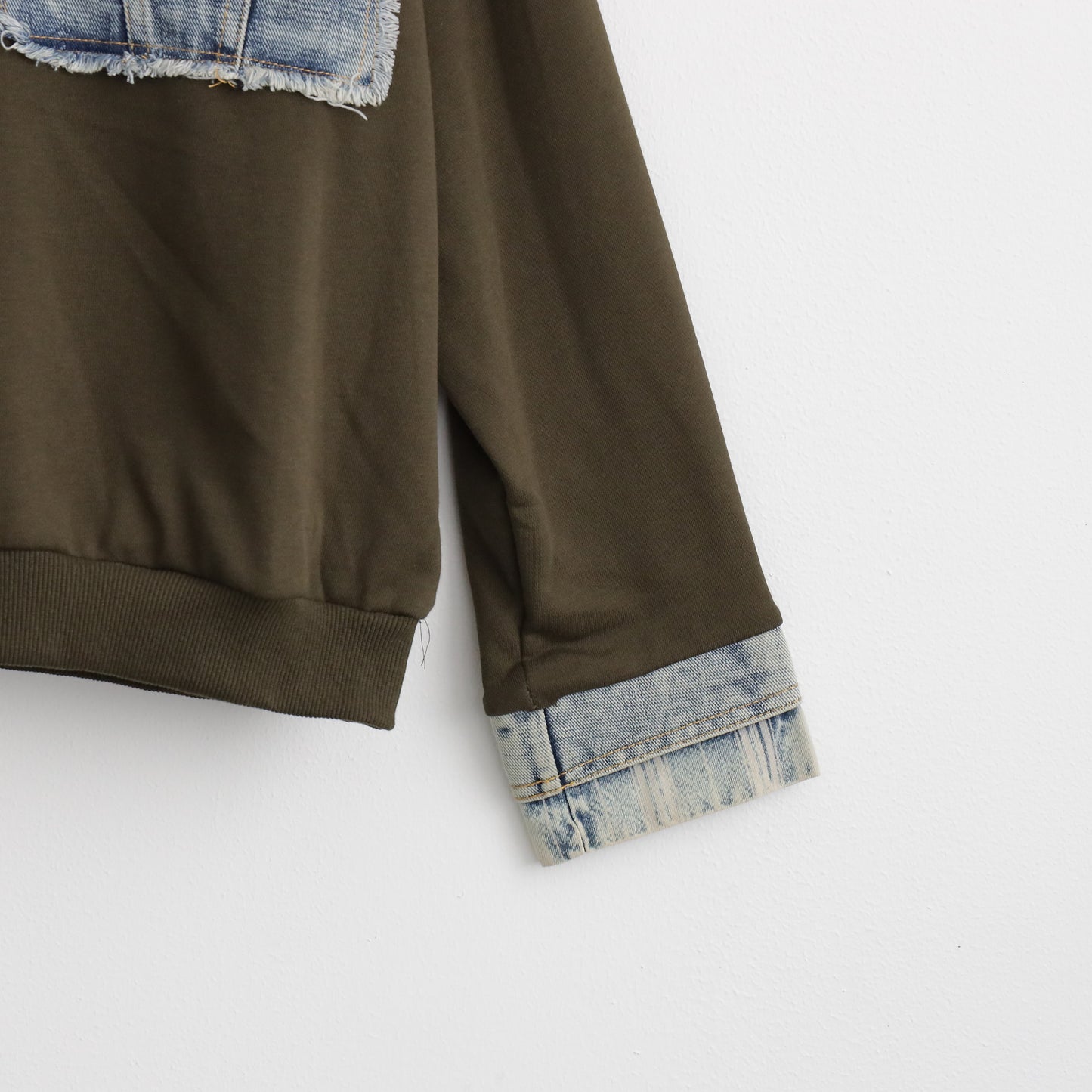 DOLLUPOOPS プルオーバー