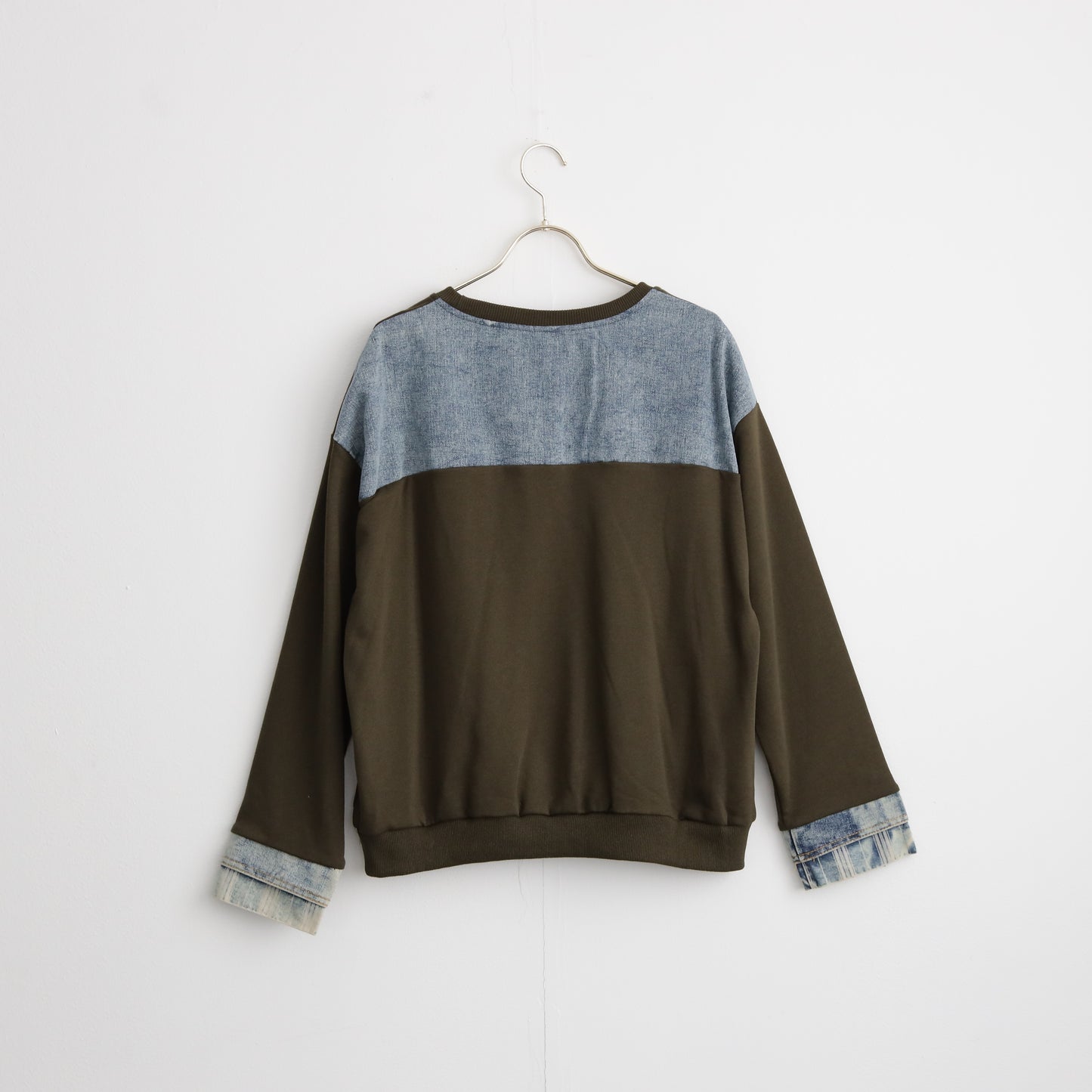 DOLLUPOOPS プルオーバー